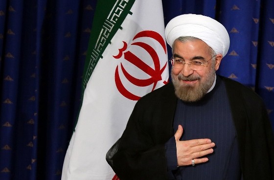 Presiden Iran, Hassan Rouhani (tangan di dada)