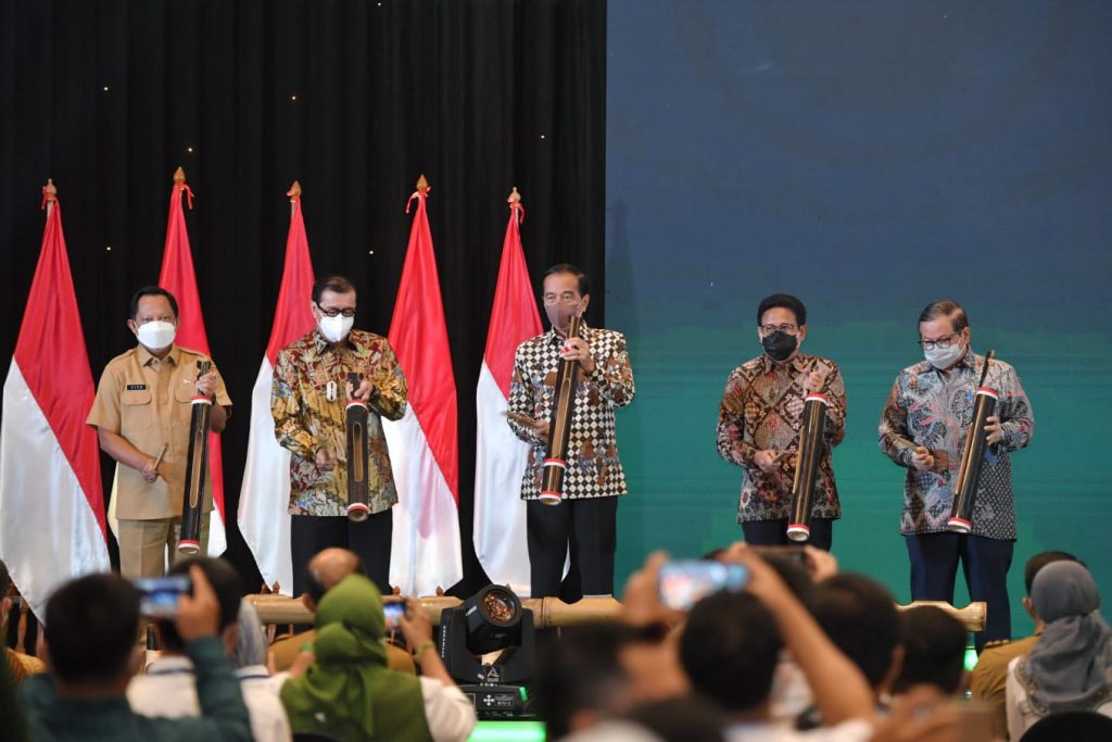 08-48-57-PSX_20211220_172341