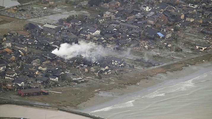 japan-earthquake-3_169